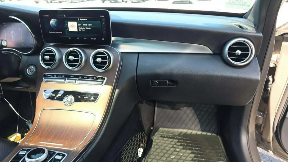 MERCEDES-BENZ C Klasa -