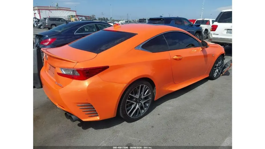 LEXUS RC -