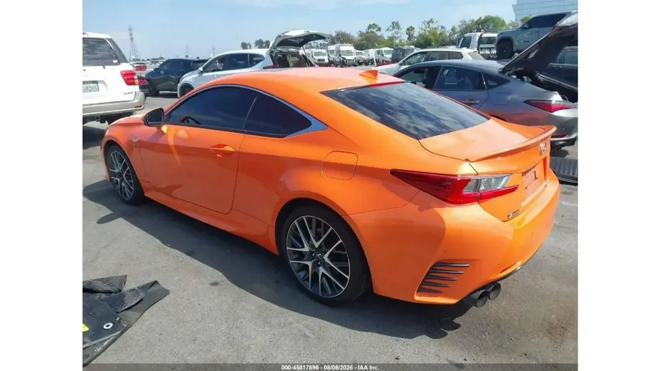 LEXUS RC -