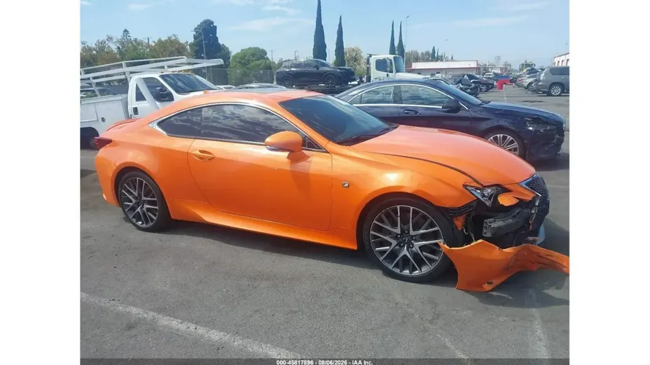 LEXUS RC -