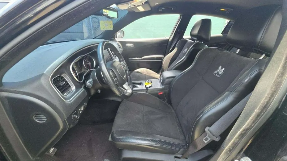 DODGE Charger -