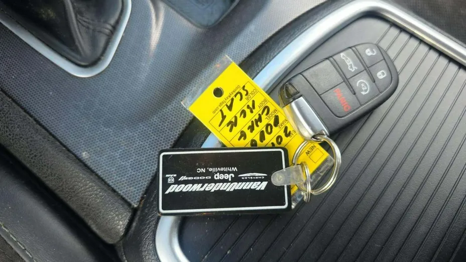 DODGE Charger -