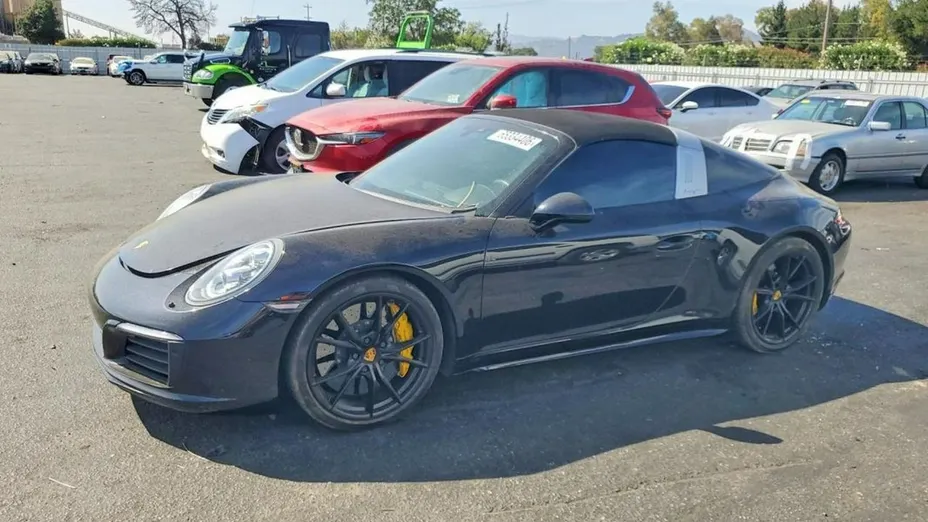 PORSCHE 911 -