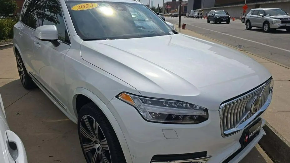 VOLVO XC90 -
