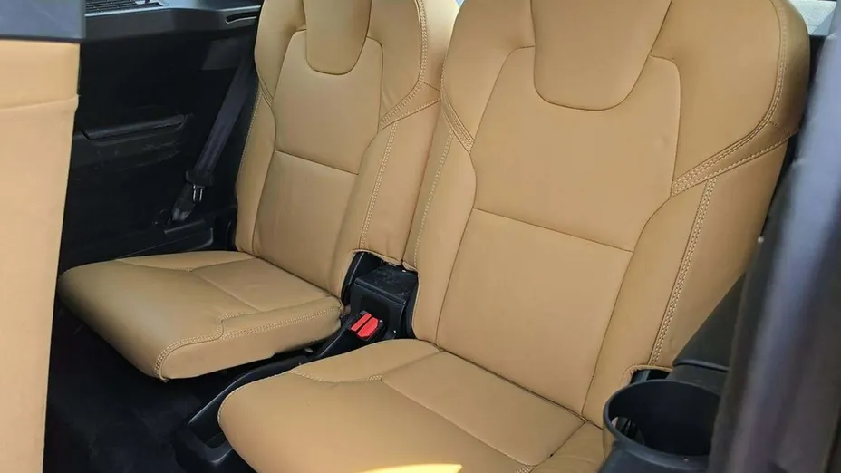VOLVO XC90 -