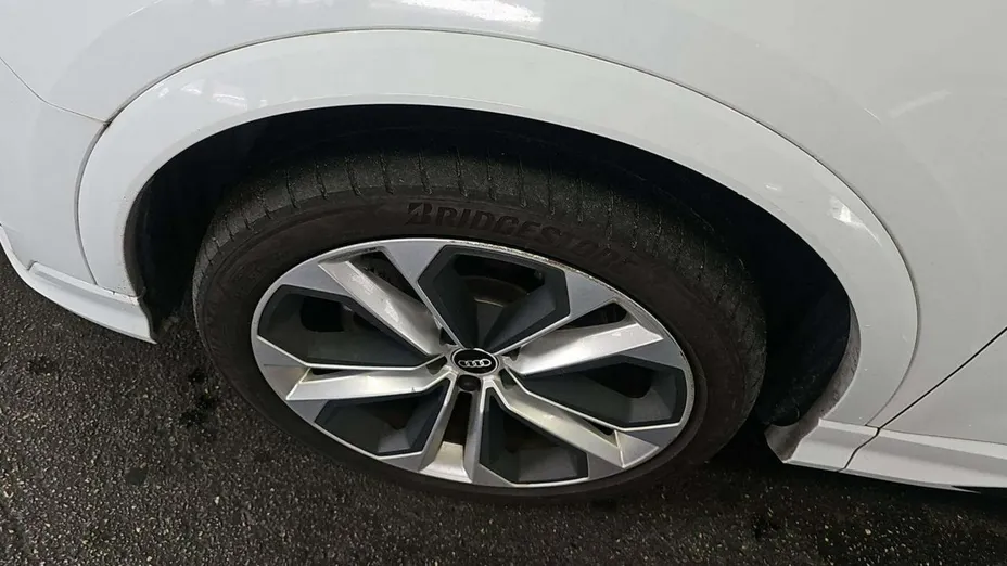AUDI Q3 -