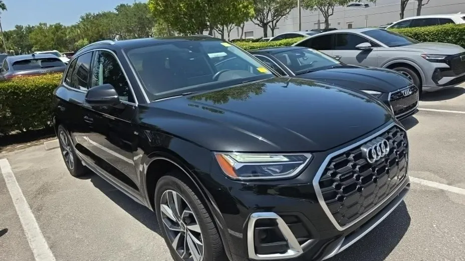 AUDI Q5 -