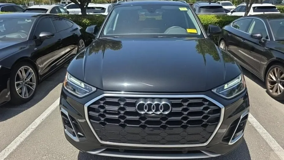 AUDI Q5 -
