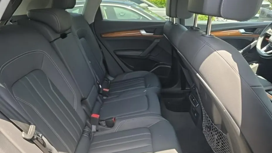 AUDI Q5 -