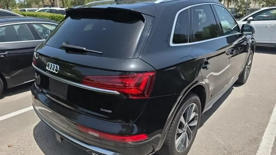 AUDI Q5 -