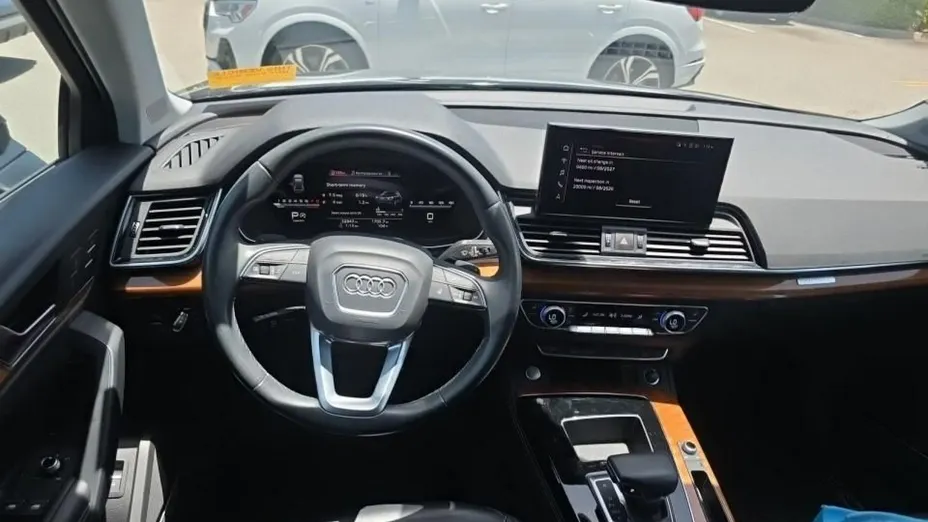 AUDI Q5 -