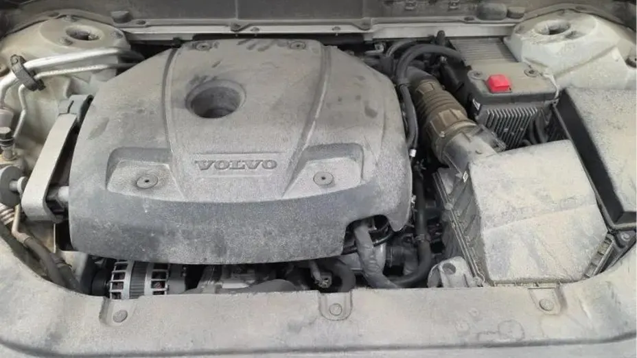 VOLVO XC60 -