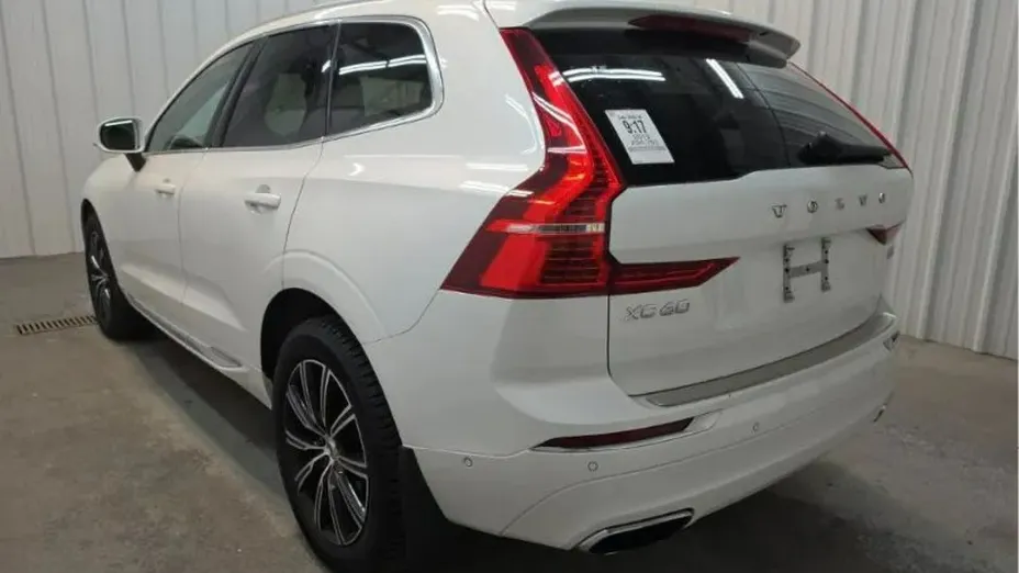 VOLVO XC60 -