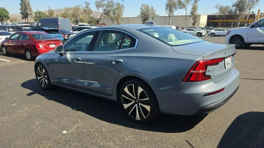 VOLVO S60 -