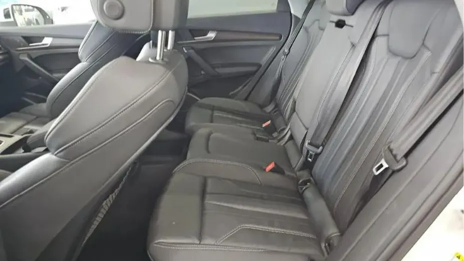 AUDI Q5 -