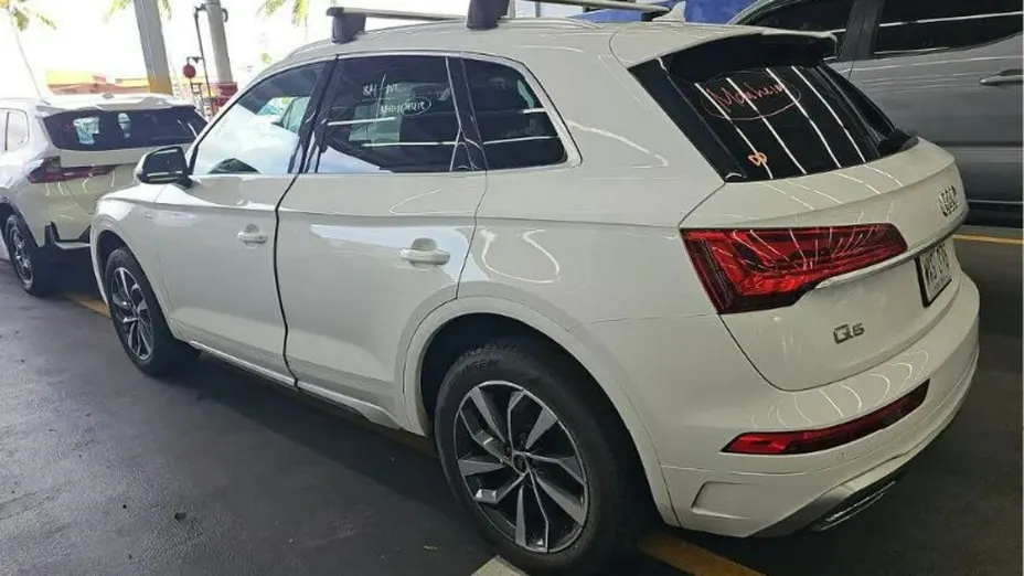 AUDI Q5 -