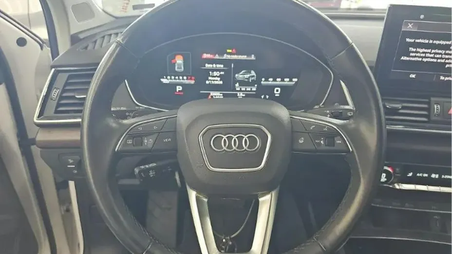 AUDI Q5 -