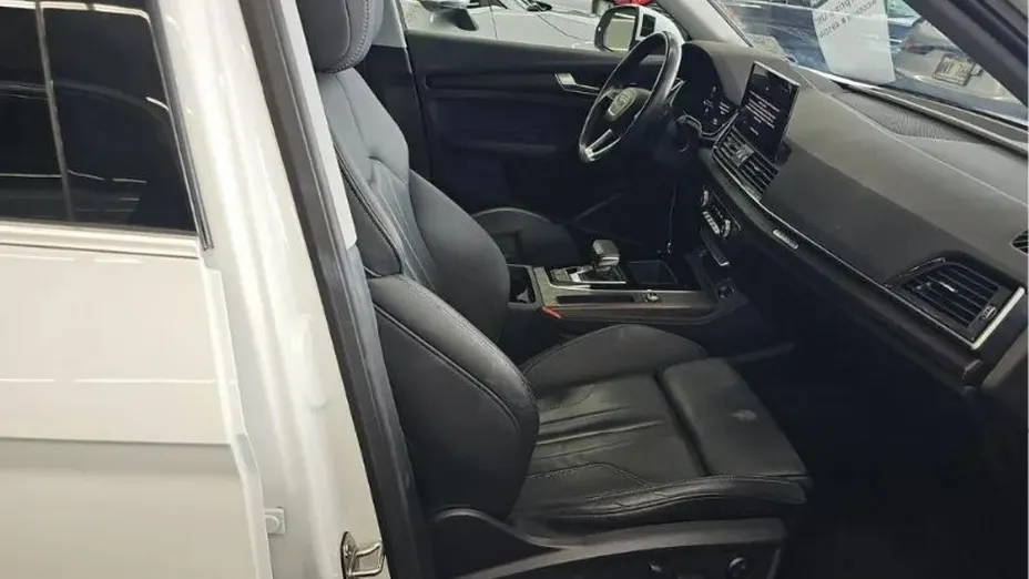 AUDI Q5 -