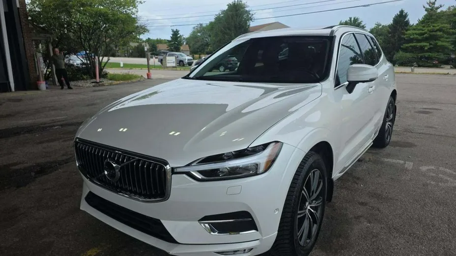 VOLVO XC60 -