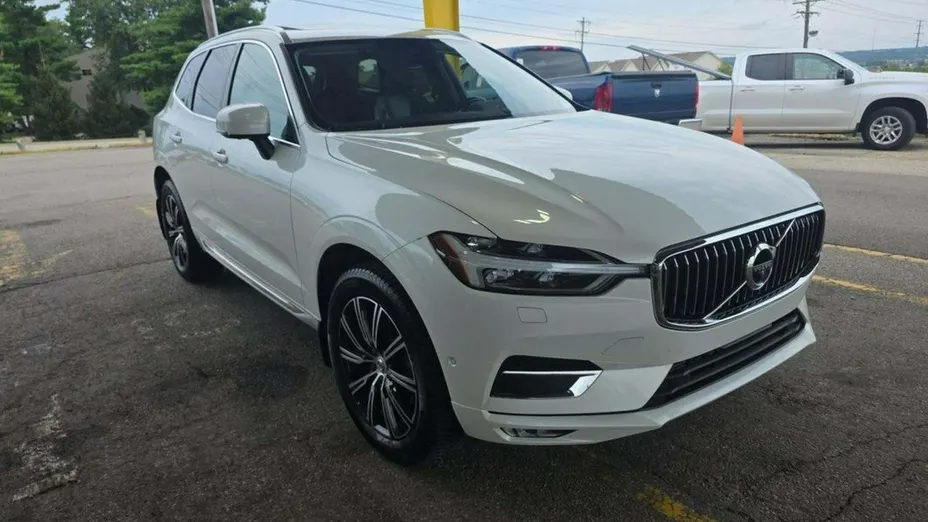 VOLVO XC60 -