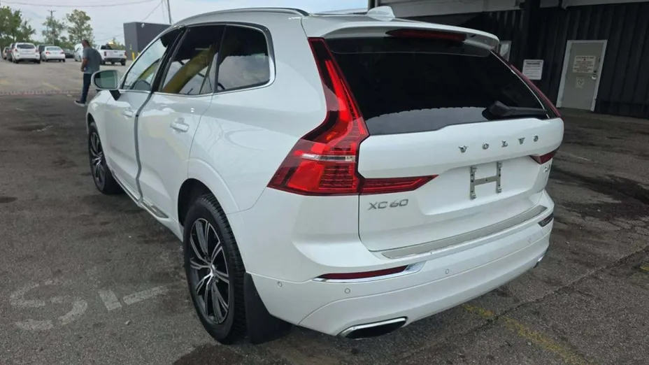 VOLVO XC60 -