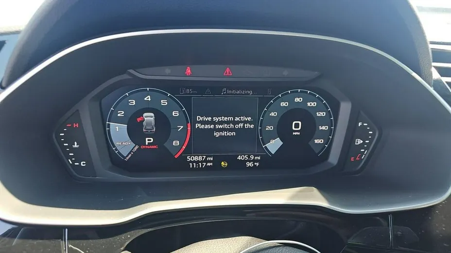 AUDI Q3 -