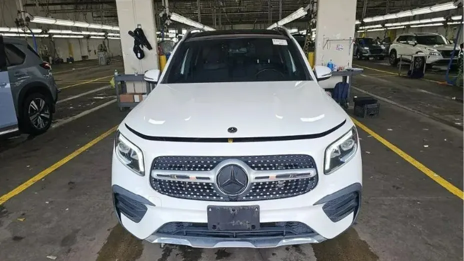 MERCEDES-BENZ GLB -