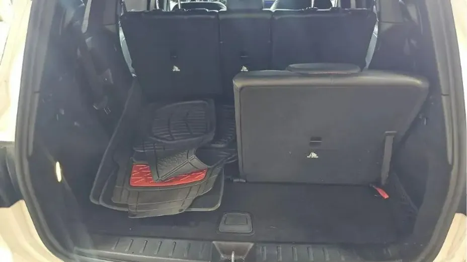 MERCEDES-BENZ GLB -