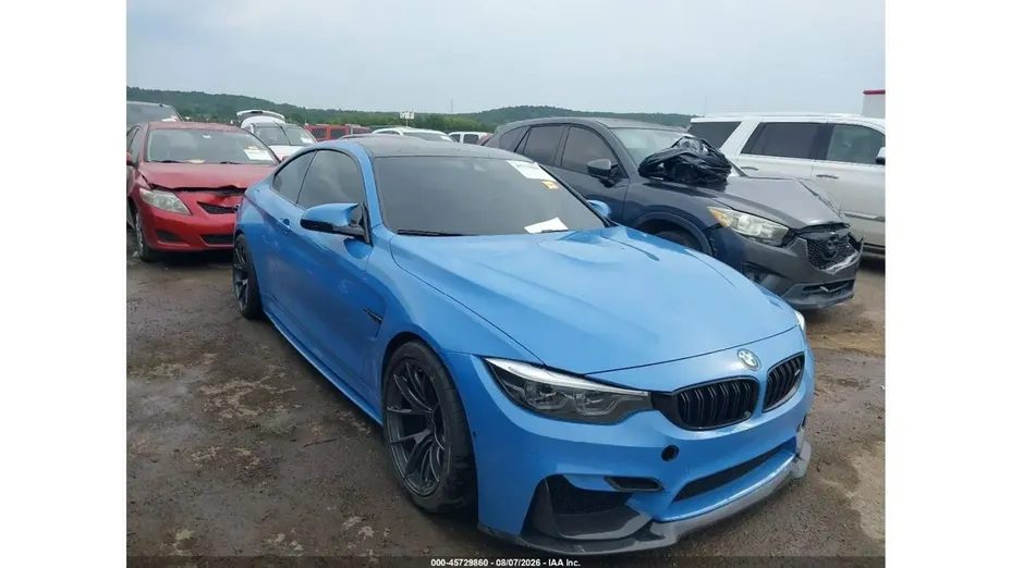 BMW M4 -