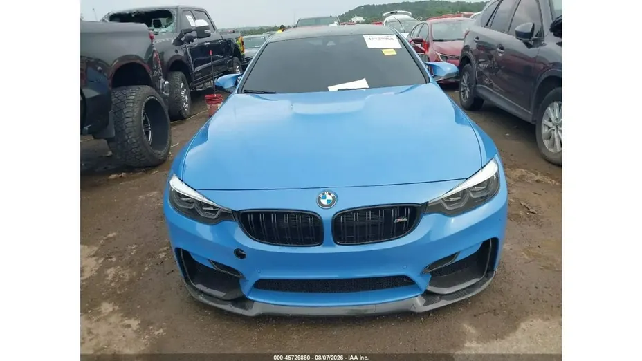 BMW M4 -