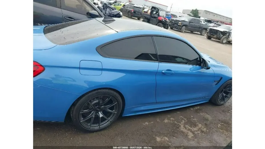 BMW M4 -