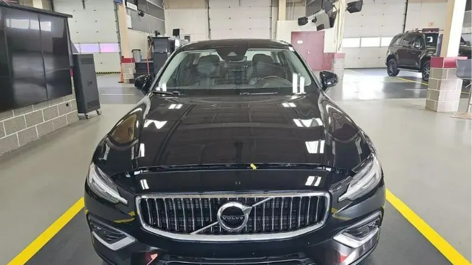 VOLVO S60 -