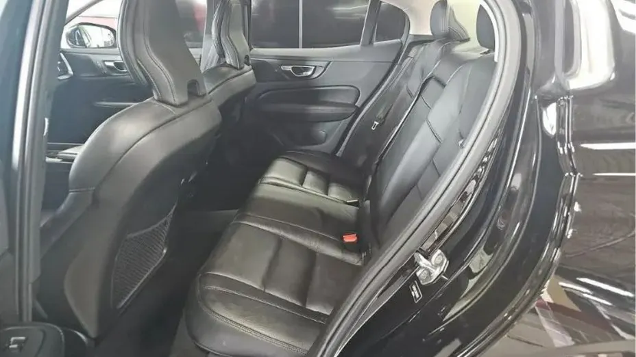 VOLVO S60 -
