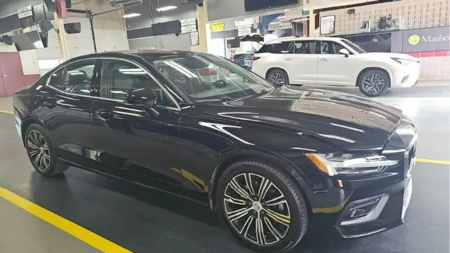VOLVO S60 -