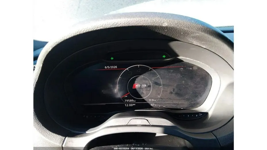 AUDI S3 -