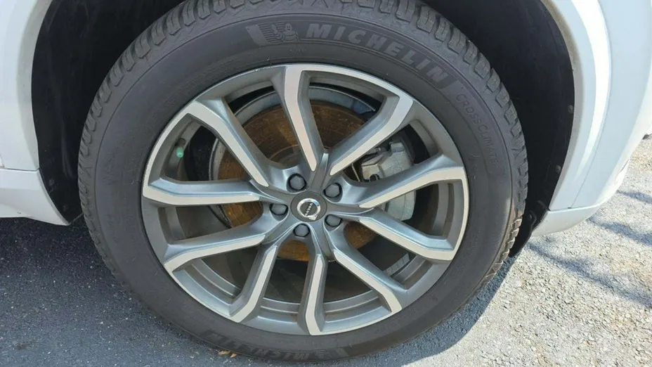 VOLVO XC90 -