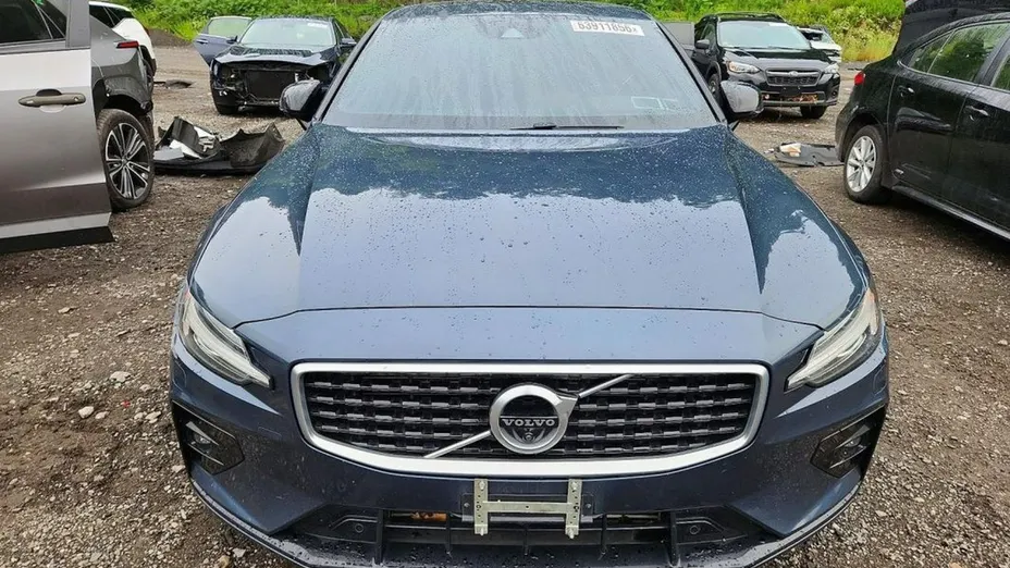 VOLVO S60 -