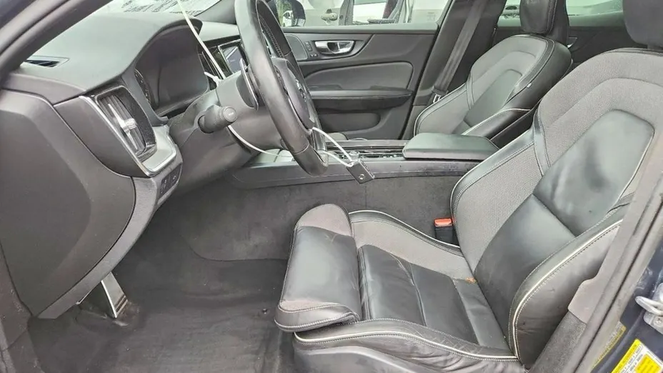 VOLVO S60 -