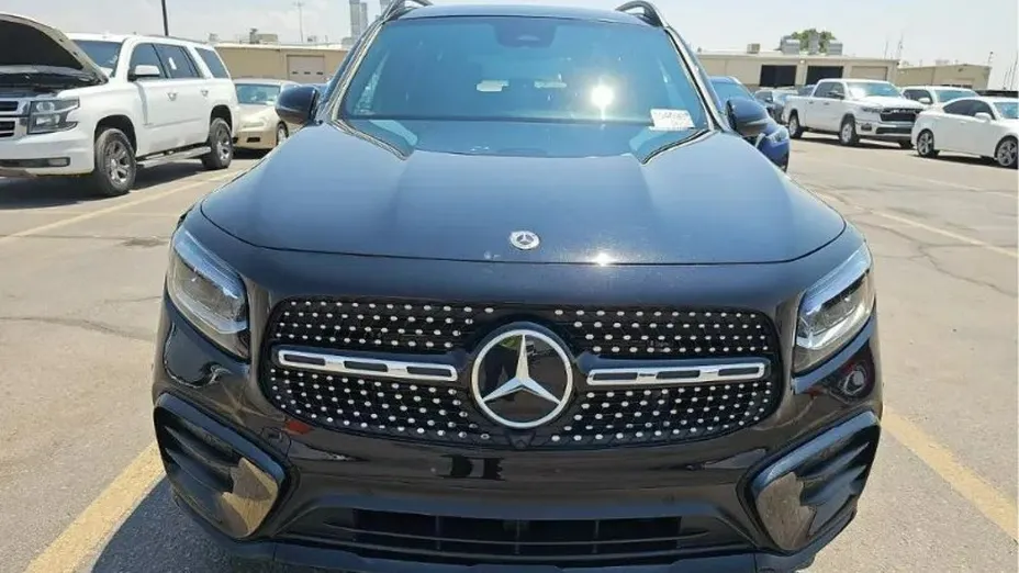 MERCEDES-BENZ GLB -