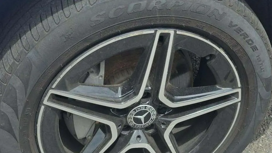 MERCEDES-BENZ GLC -