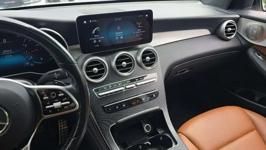 MERCEDES-BENZ GLC -