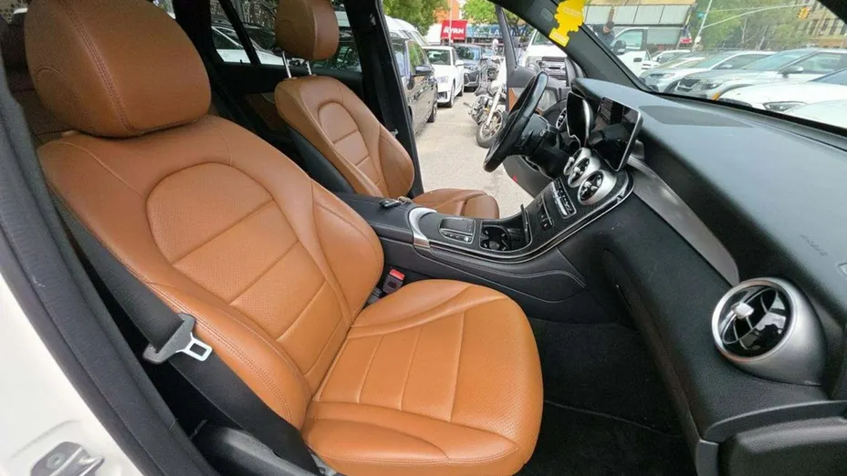 MERCEDES-BENZ GLC -