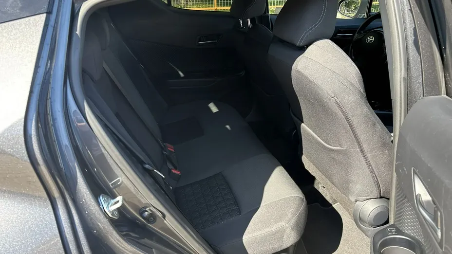 TOYOTA C-HR -