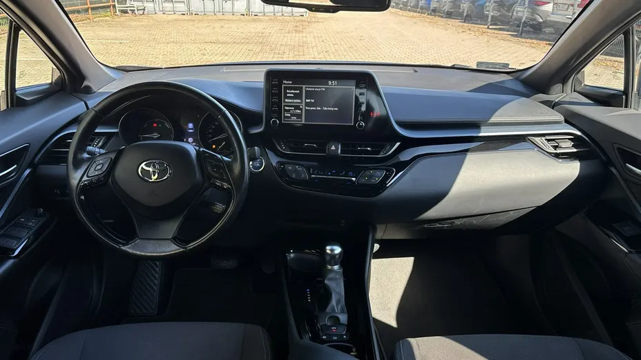 TOYOTA C-HR -