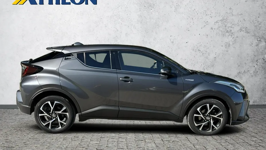 TOYOTA C-HR -