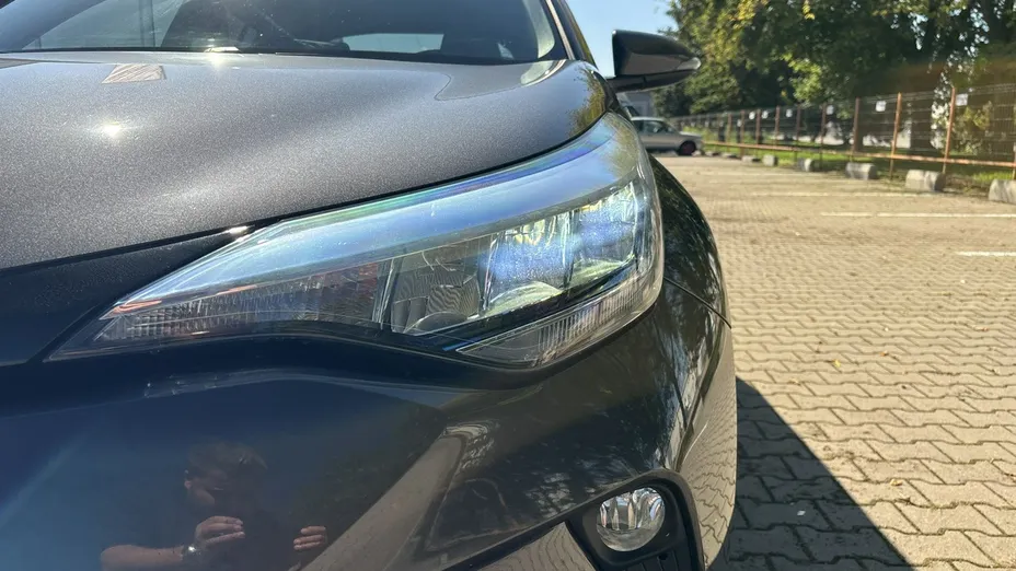 TOYOTA C-HR -
