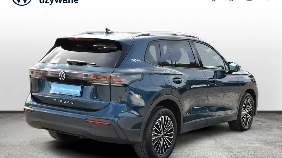 VOLKSWAGEN Tiguan -