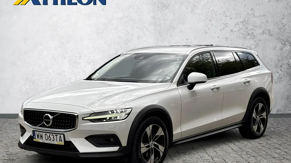 VOLVO V60 -