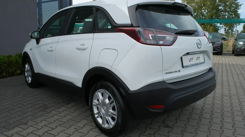 OPEL Crossland X -