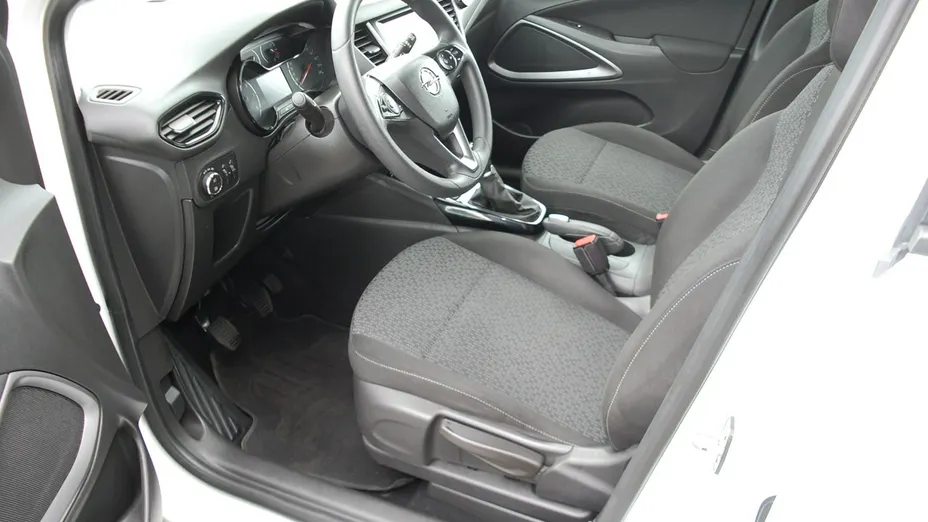 OPEL Crossland X -